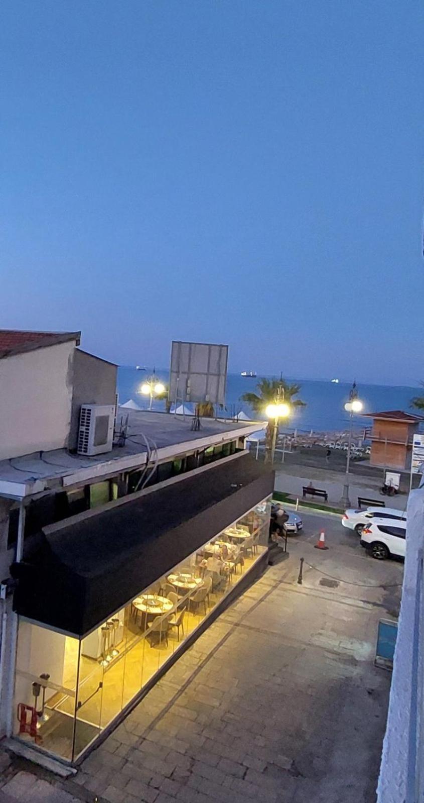 Paradise By The Sea Larnaca Exterior photo